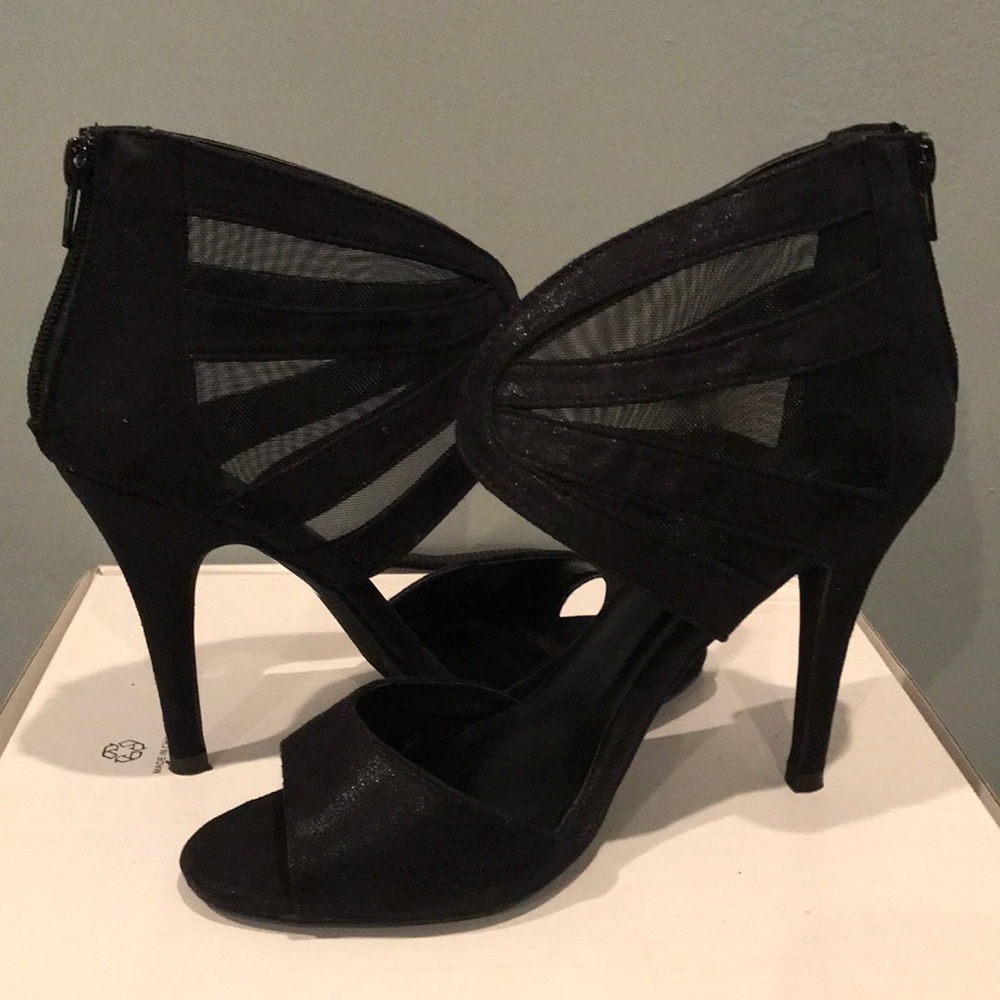 Black sandals